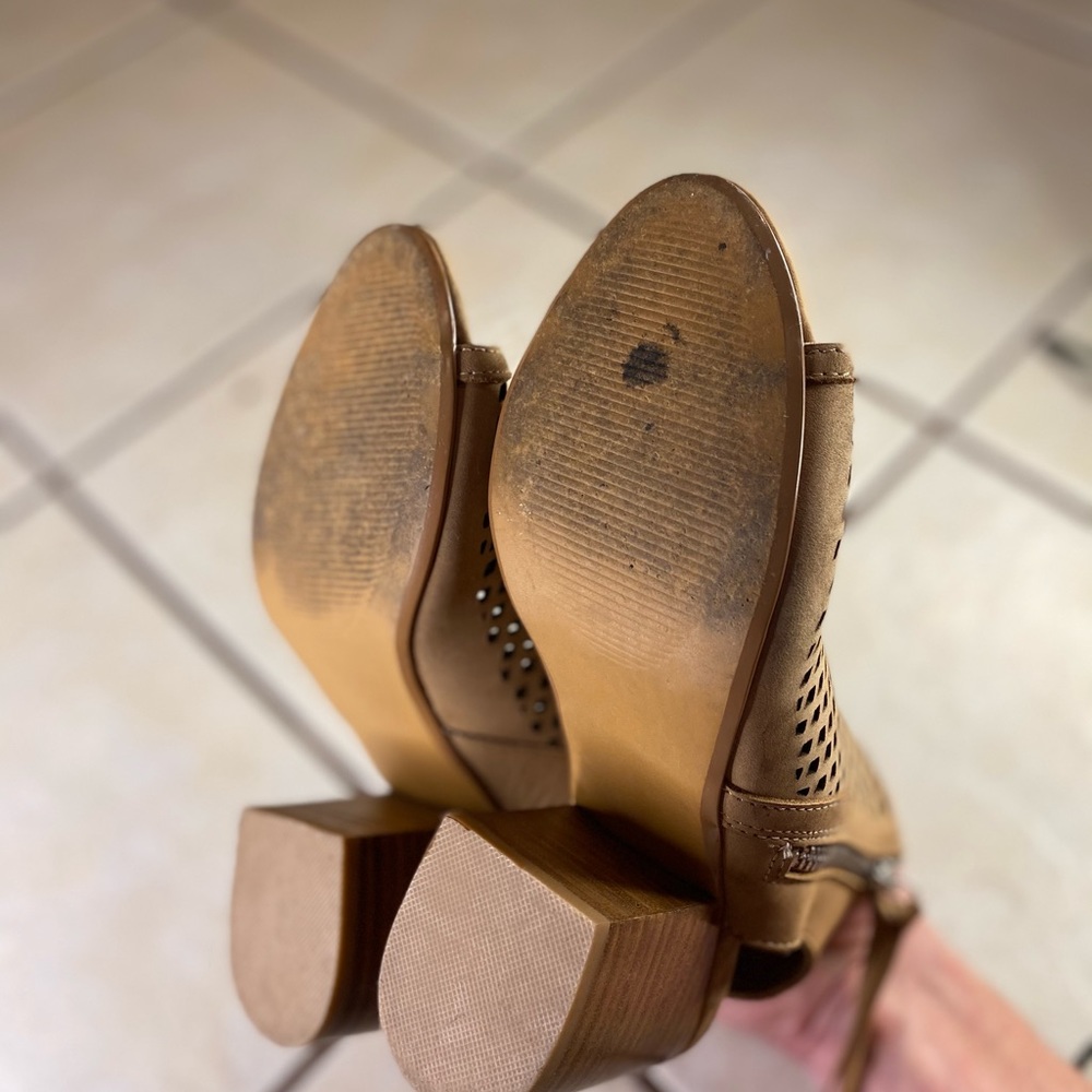 Booties Steve Madden Notion Heels - image 6